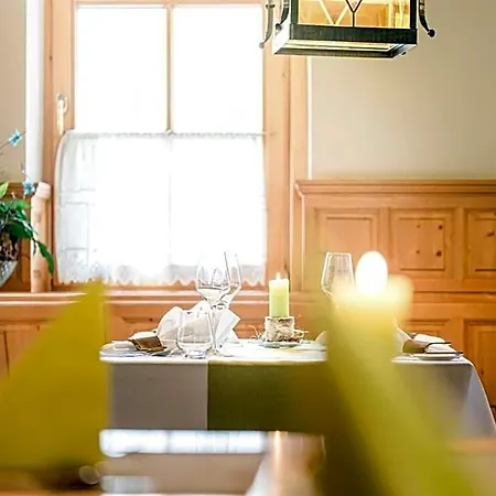 Herbst Hotel 3*